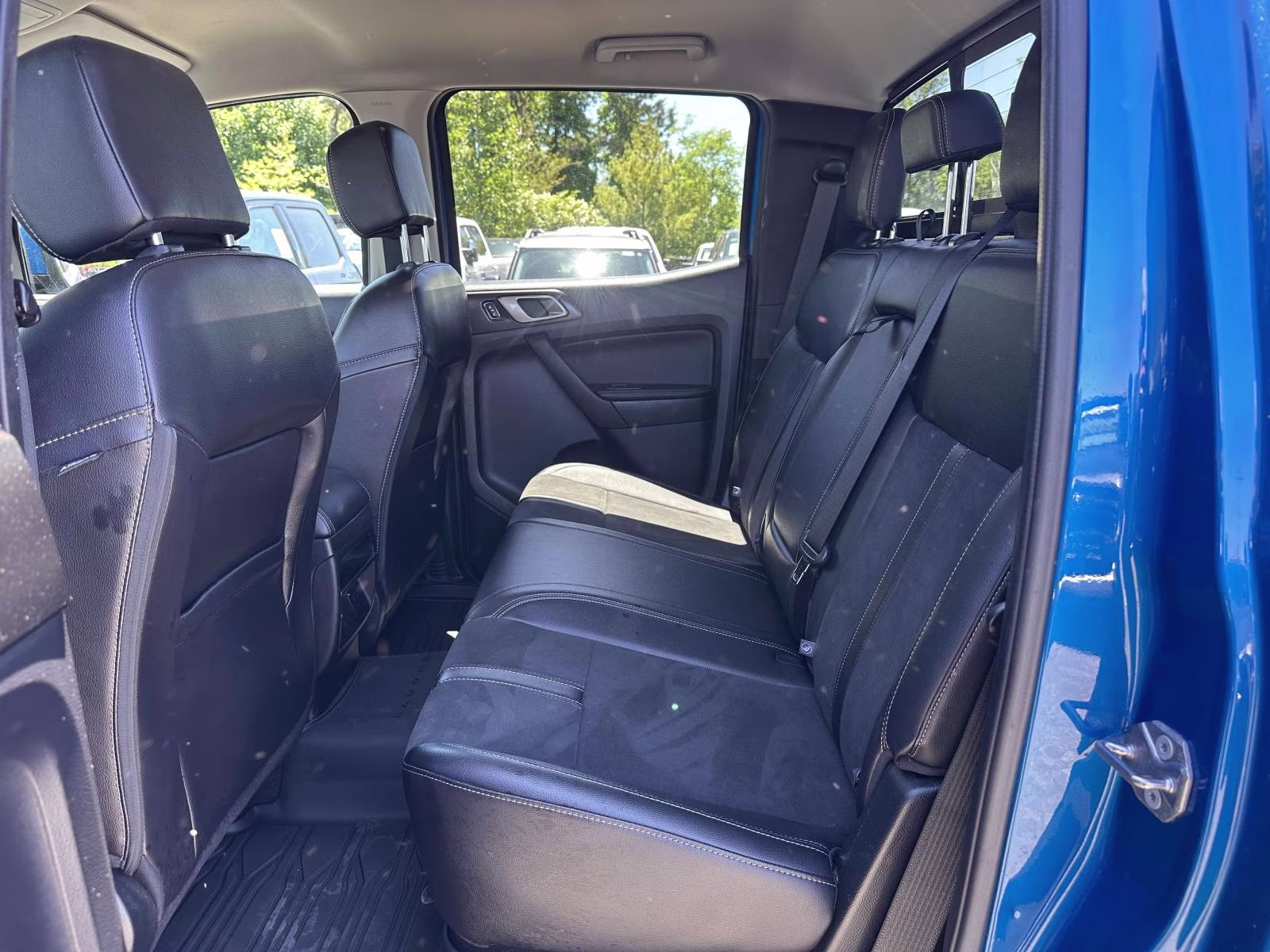 2021 Velocity Blue Metallic Ford Ranger LARIAT 4WD SuperCrew 5' Box 4X4 Truck
