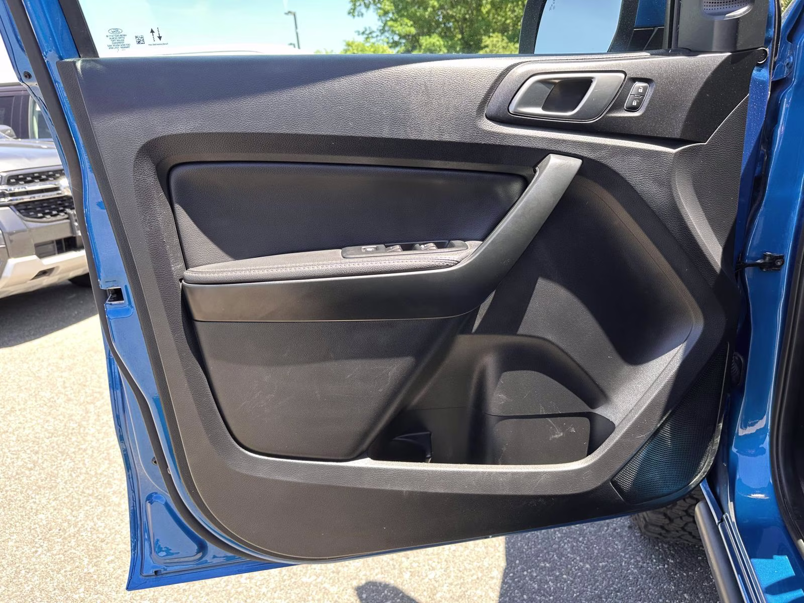 2021 Velocity Blue Metallic Ford Ranger LARIAT 4WD SuperCrew 5' Box 4X4 Truck