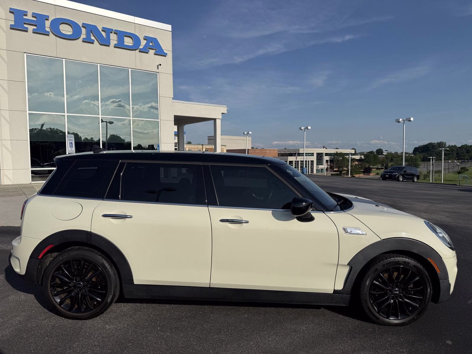 2020 Pepper White MINI Clubman Cooper S FWD Crossover