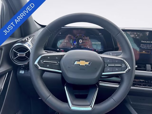 2026 Sterling Gray Metallic Chevrolet Equinox LT FWD SUV