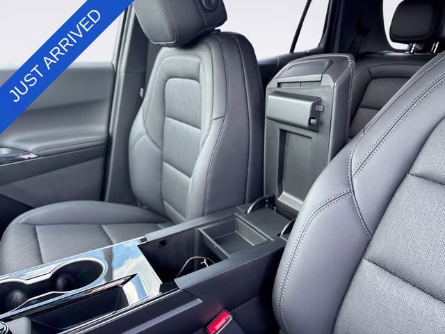 2026 Sterling Gray Metallic Chevrolet Equinox LT FWD SUV
