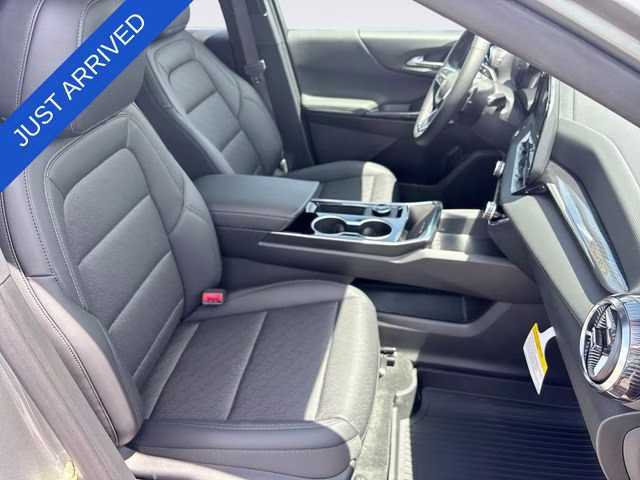2026 Sterling Gray Metallic Chevrolet Equinox LT FWD SUV