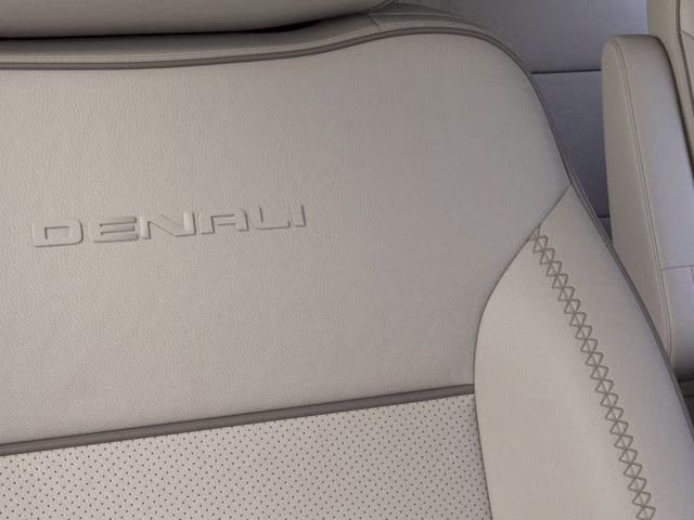 2026 Glacier White Tricoat GMC Yukon XL Denali 4X4 SUV