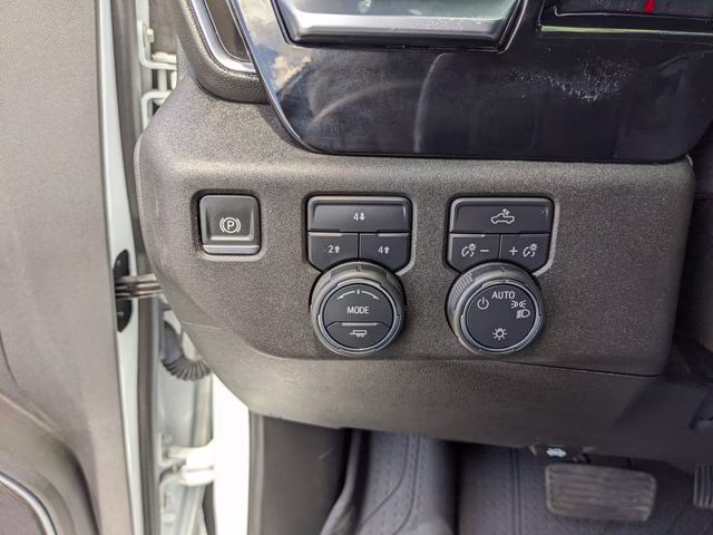 2024 Summit White Chevrolet Silverado 3500HD LT 4X4 Truck