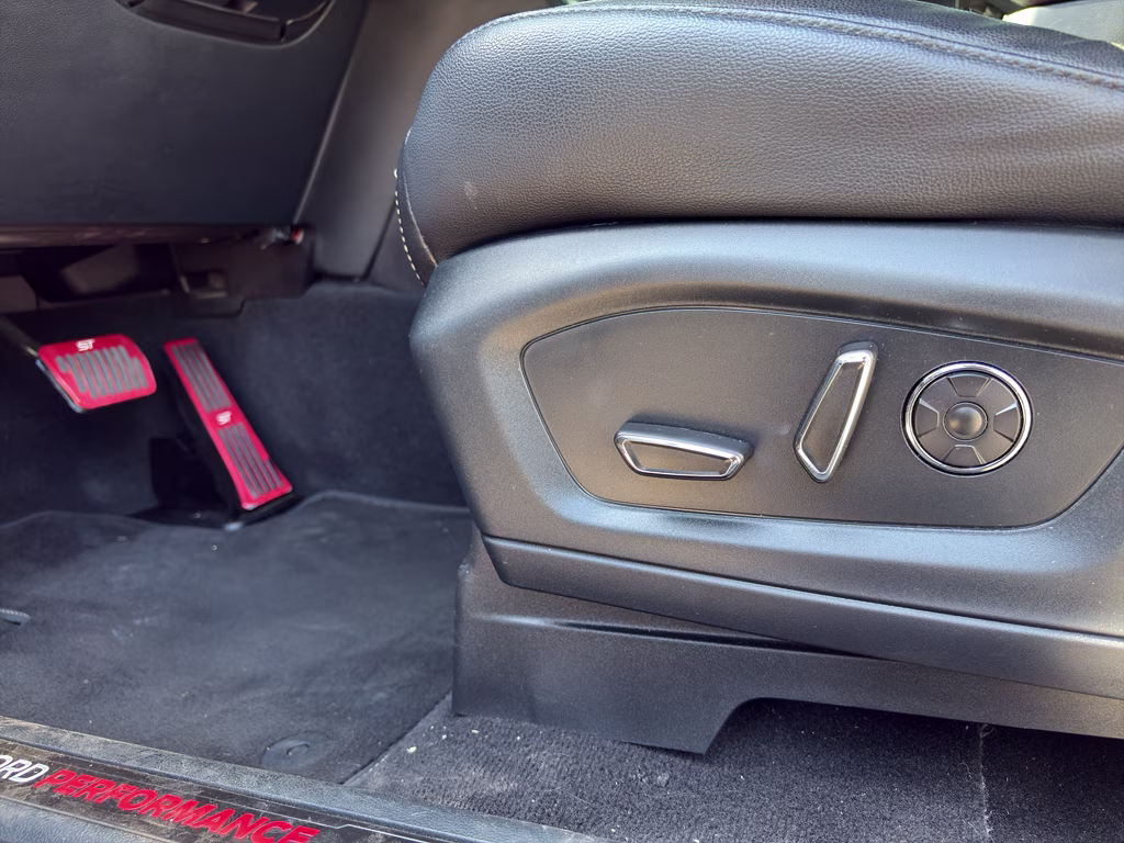 2020 MAGNETIC METALLIC Ford Explorer ST 4X4 SUV