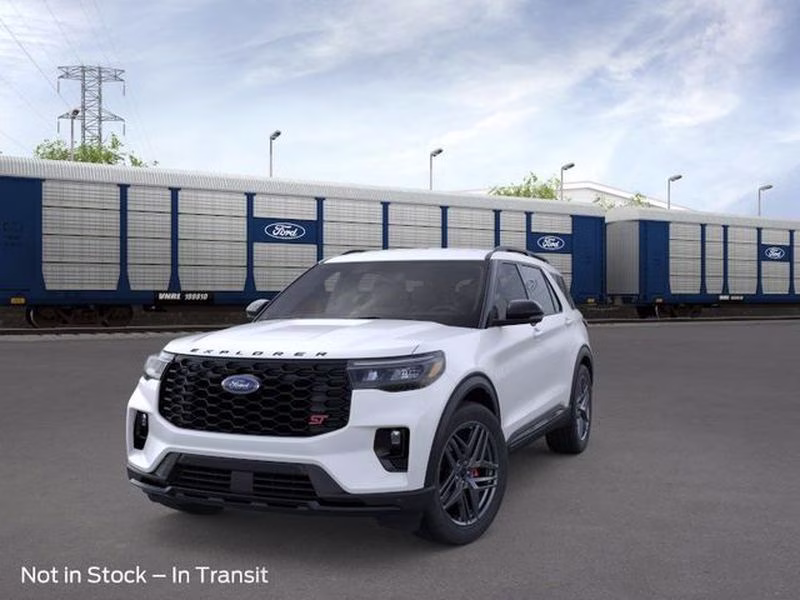 2026 Star White Met Tri-Coat Ford Explorer ST 4X4 Crossover