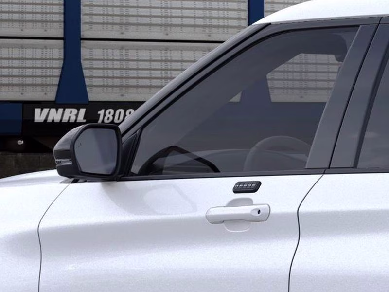 2026 Star White Met Tri-Coat Ford Explorer ST 4X4 Crossover