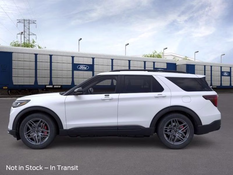 2026 Star White Met Tri-Coat Ford Explorer ST 4X4 Crossover