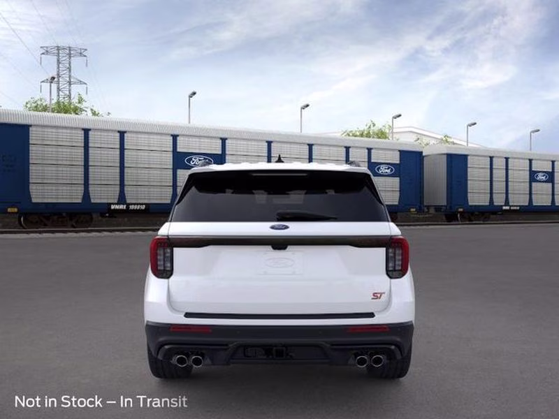2026 Star White Met Tri-Coat Ford Explorer ST 4X4 Crossover
