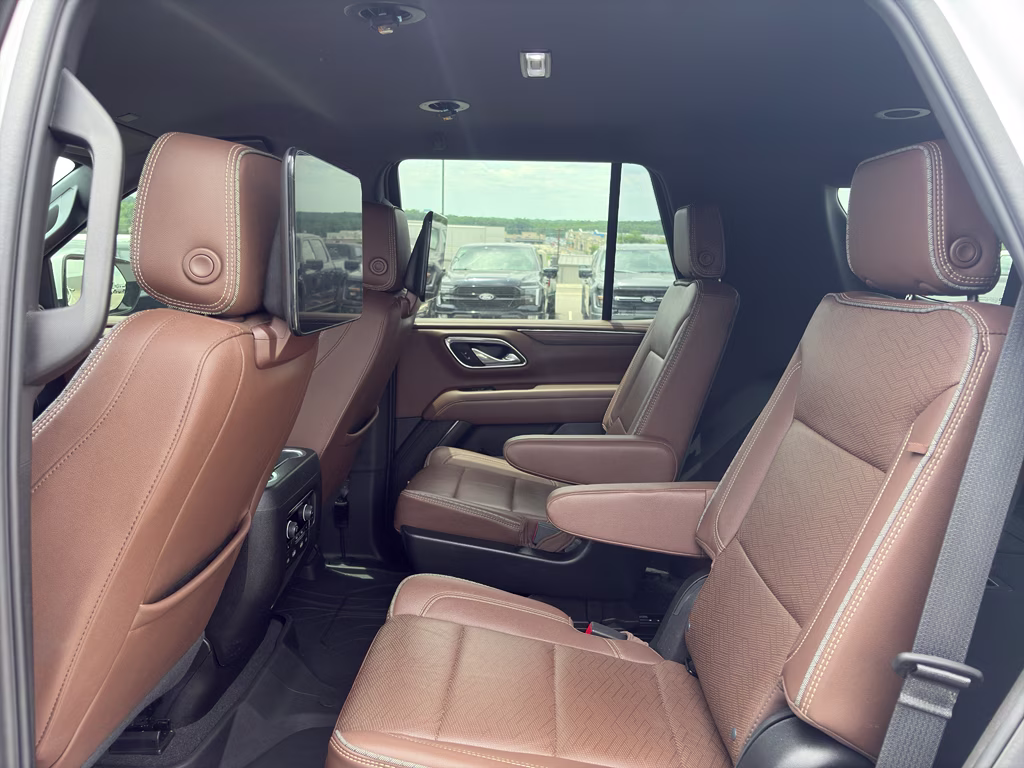 2023 Iridescent Pearl Tricoat Chevrolet Tahoe High Country 4X4 SUV