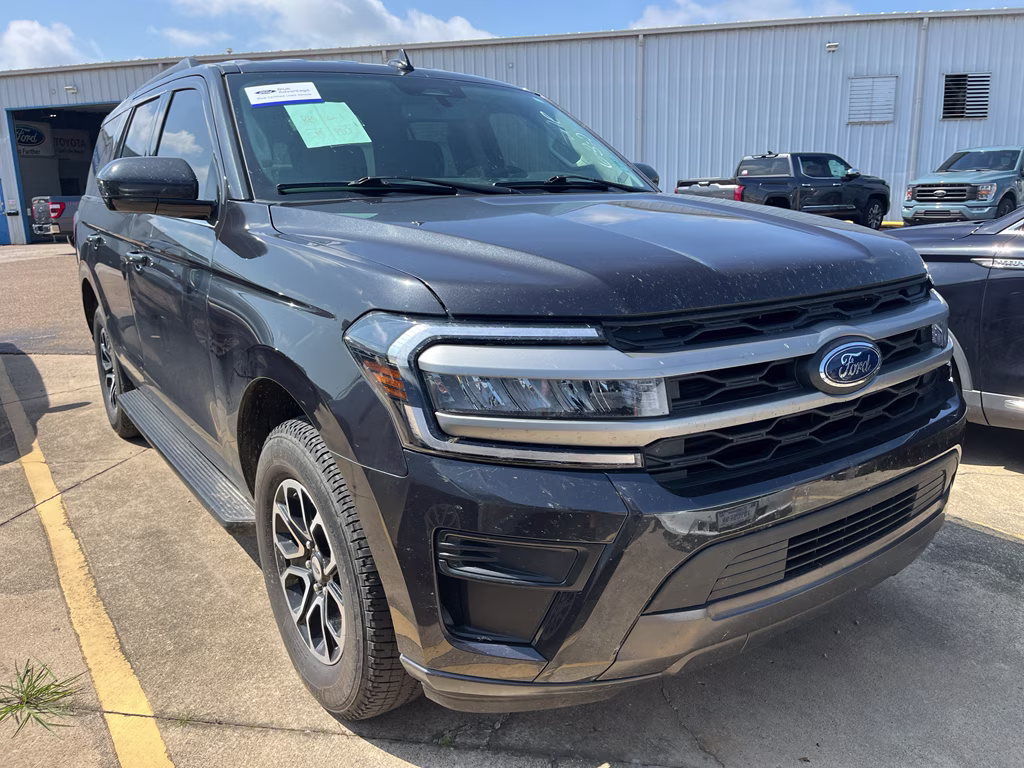2024 Dark Matter Gray Metallic Ford Expedition XLT RWD SUV