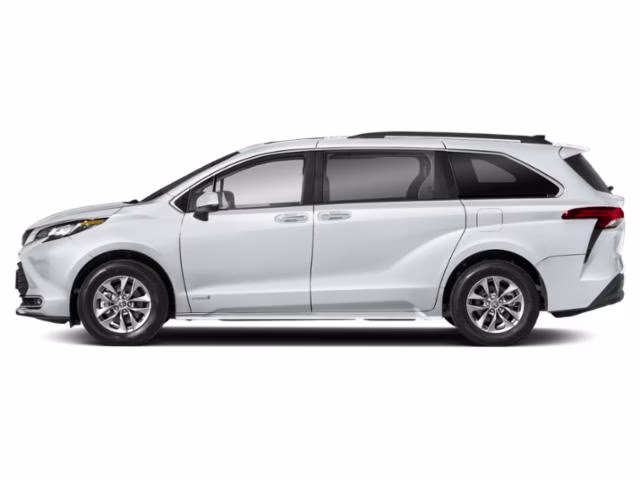 2022 Wind Chill Pear Toyota Sienna XLE FWD Van