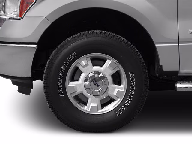 2014 Ruby Red Metallic Tinted Clearcoat Ford F-150 XLT RWD Truck