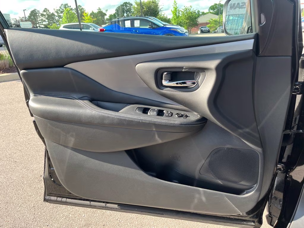 2024 Super Black Nissan Murano SV AWD SUV