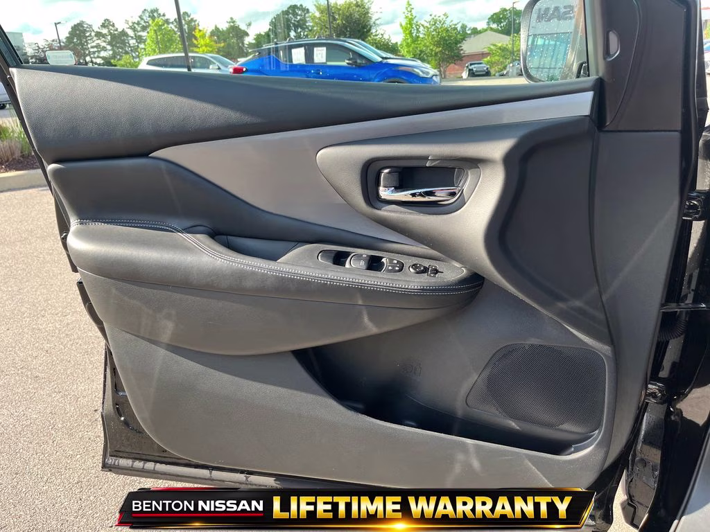 2024 Super Black Nissan Murano SV AWD SUV
