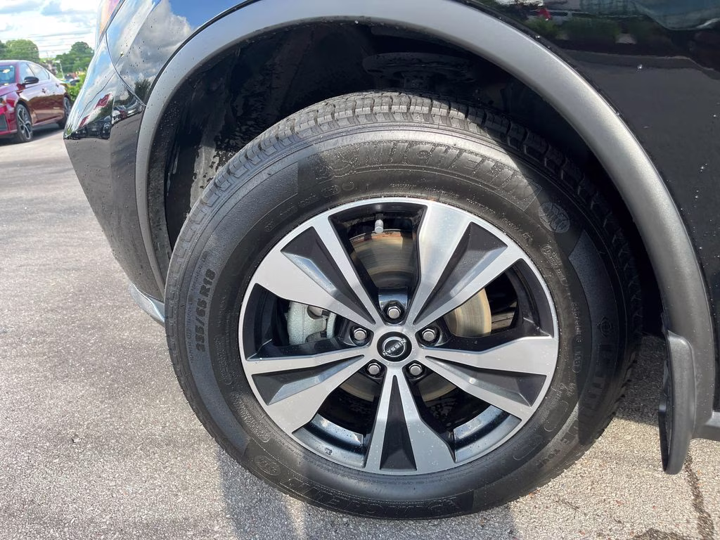 2024 Super Black Nissan Murano SV AWD SUV