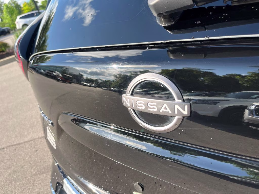 2024 Super Black Nissan Murano SV AWD SUV