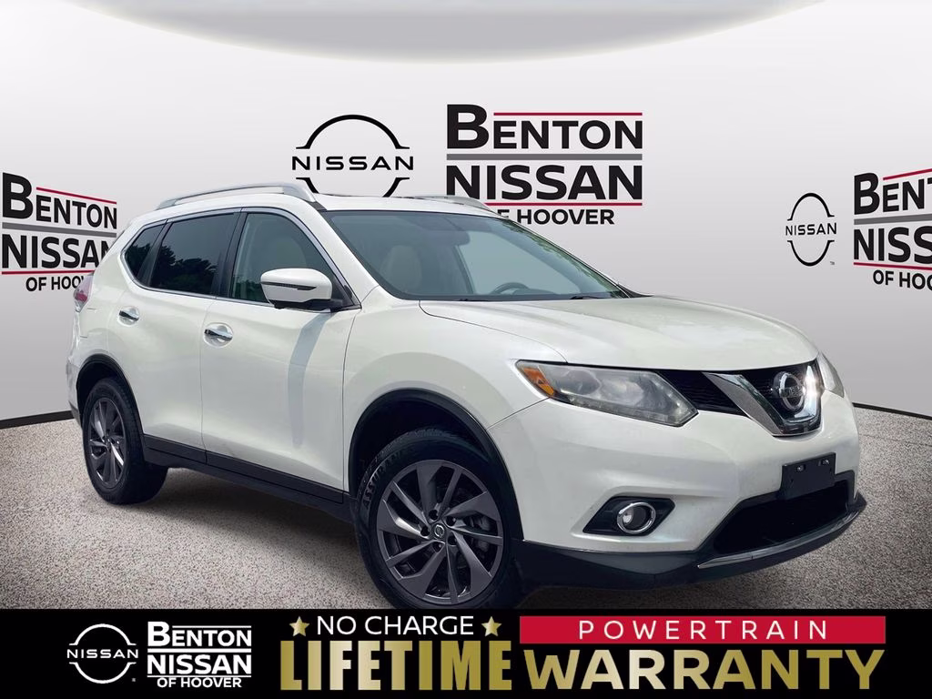 2016 Pearl White Nissan Rogue SL FWD SUV