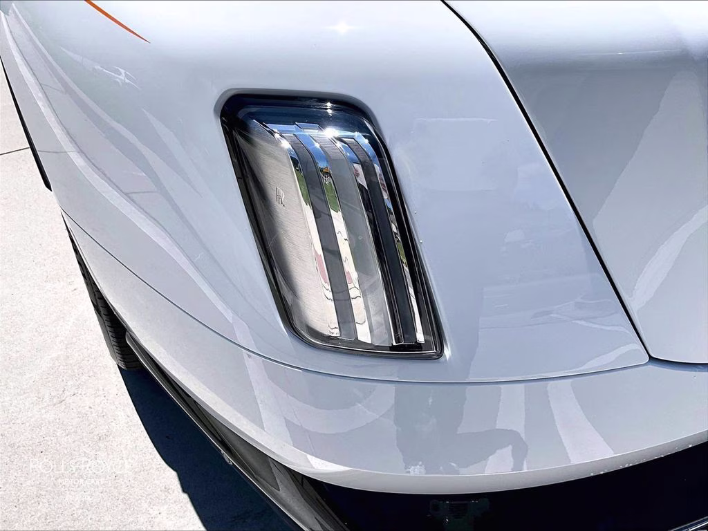 2025 Arctic White Rolls-Royce Spectre AWD Coupe