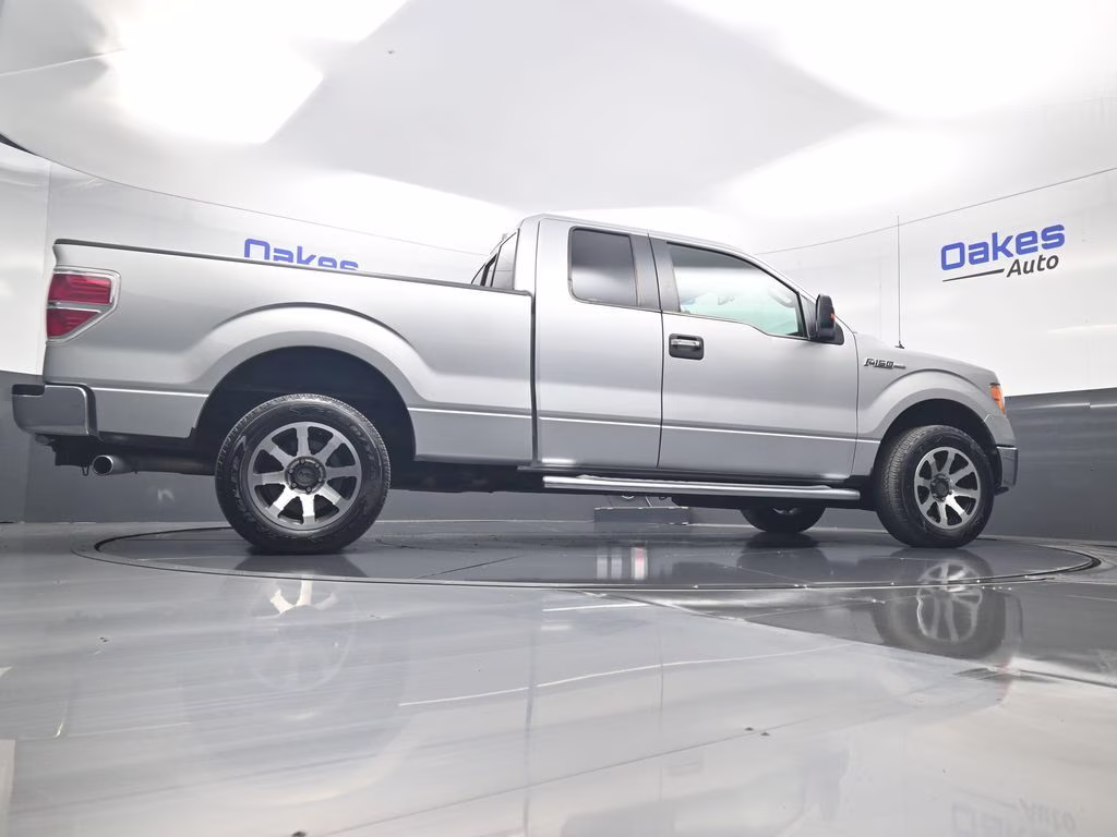 2013 Ingot Silver Ford F-150 XLT RWD Truck