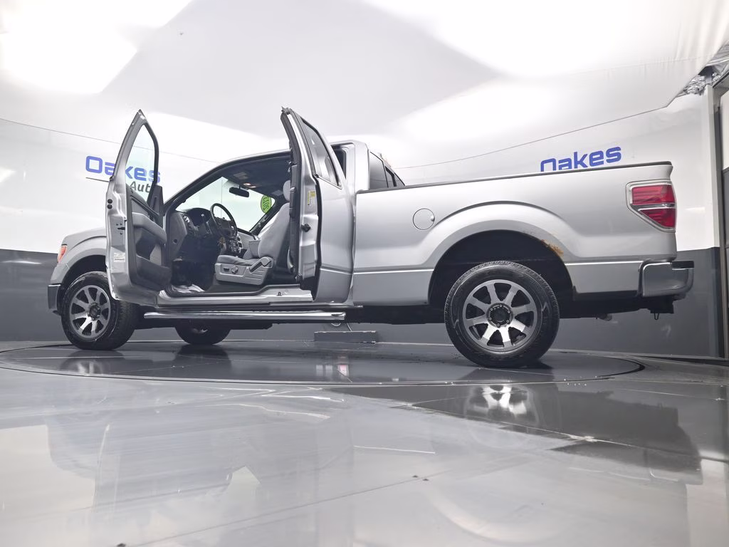 2013 Ingot Silver Ford F-150 XLT RWD Truck