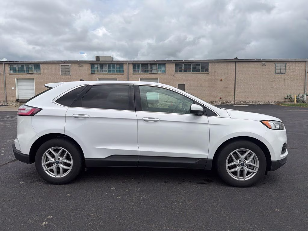 2021 Oxford White Ford Edge SEL AWD SUV