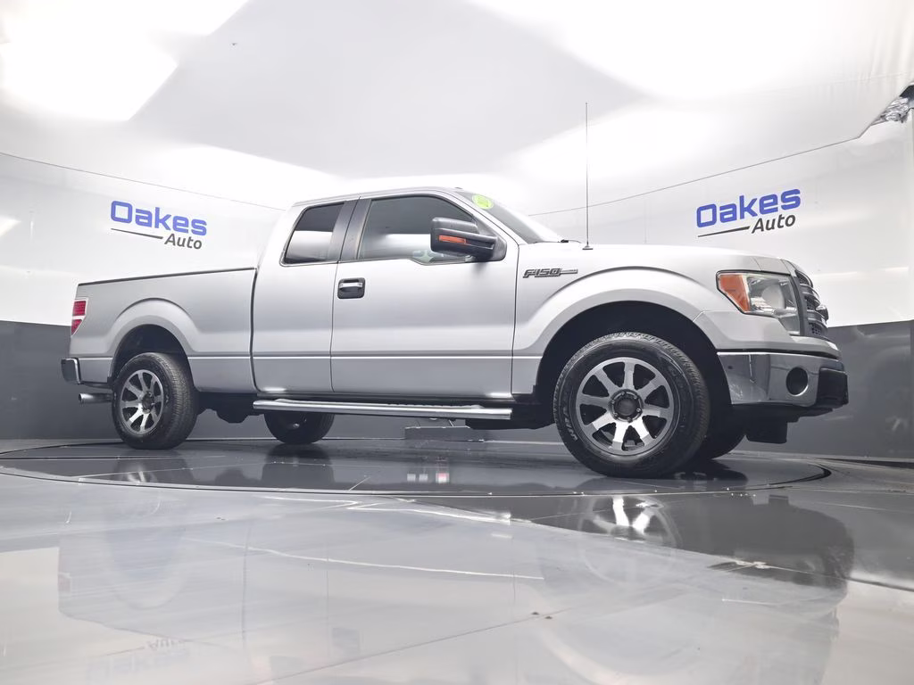 2013 Ingot Silver Ford F-150 XLT RWD Truck