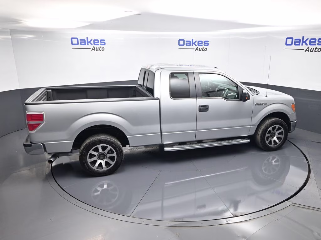 2013 Ingot Silver Ford F-150 XLT RWD Truck