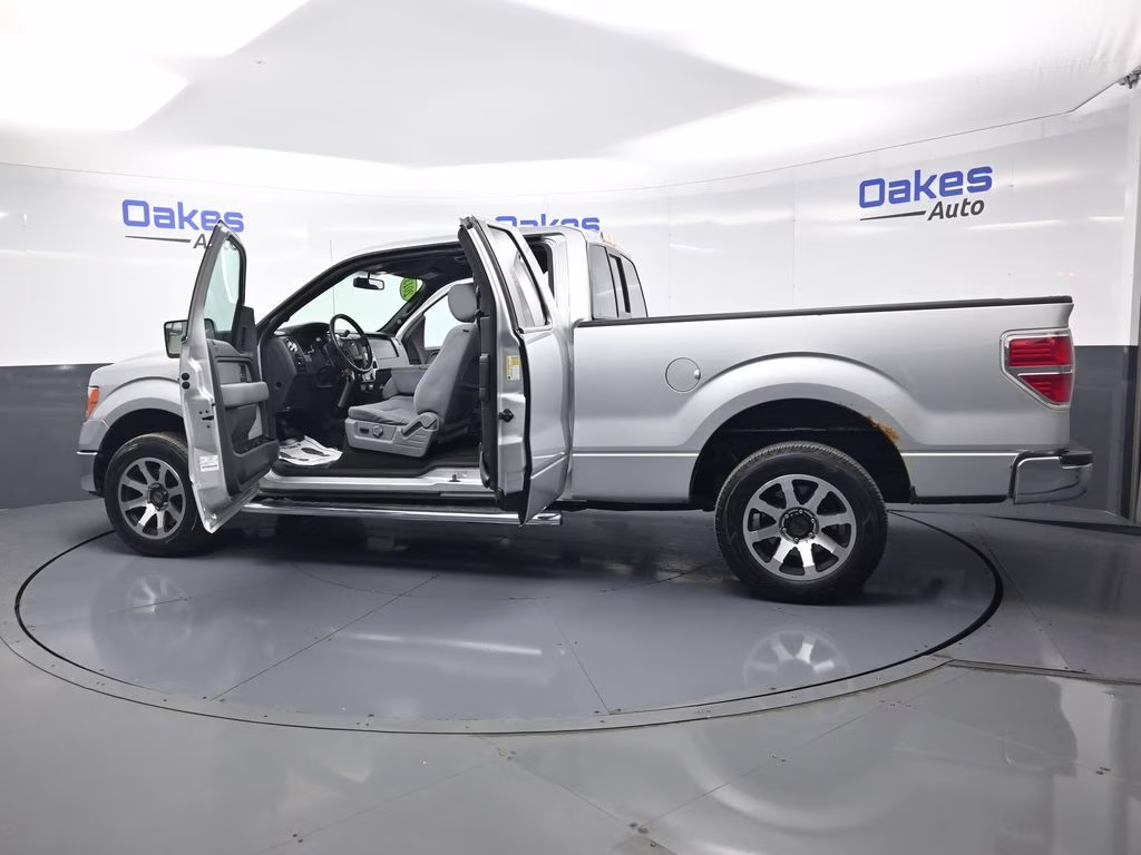 2013 Ingot Silver Ford F-150 XLT RWD Truck