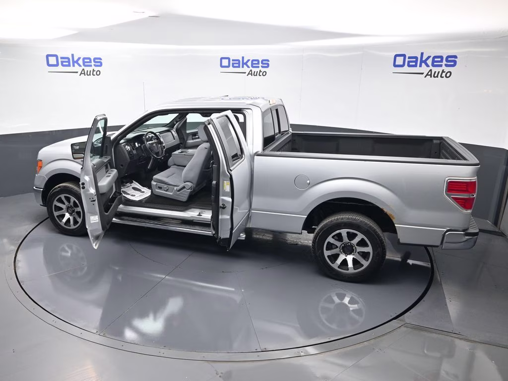 2013 Ingot Silver Ford F-150 XLT RWD Truck