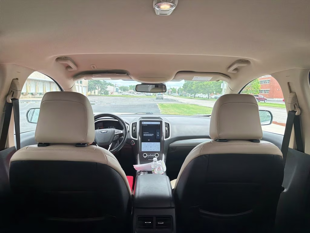 2021 Oxford White Ford Edge SEL AWD SUV