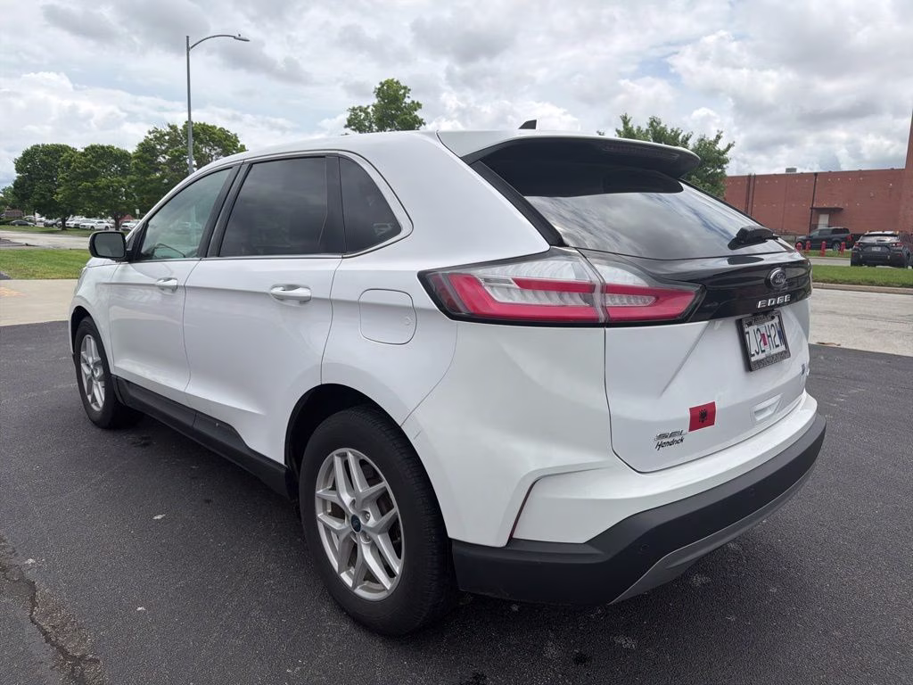 2021 Oxford White Ford Edge SEL AWD SUV