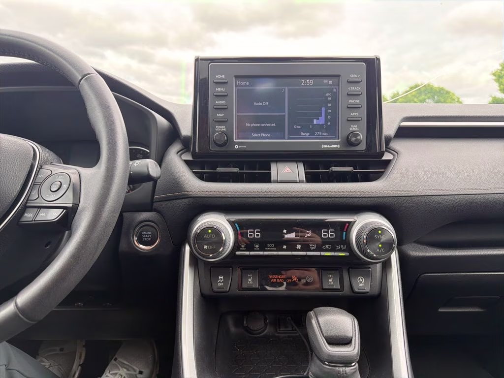 2021 Super White Toyota RAV4 XLE AWD SUV