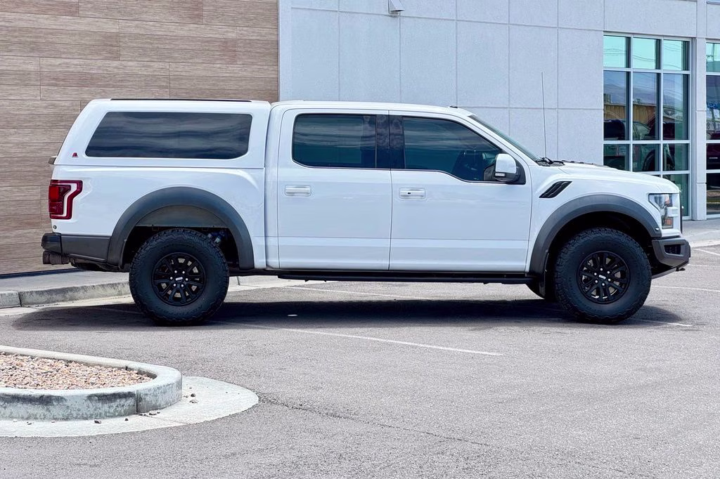 2018 Oxford White Ford F-150 Raptor 4X4 Truck