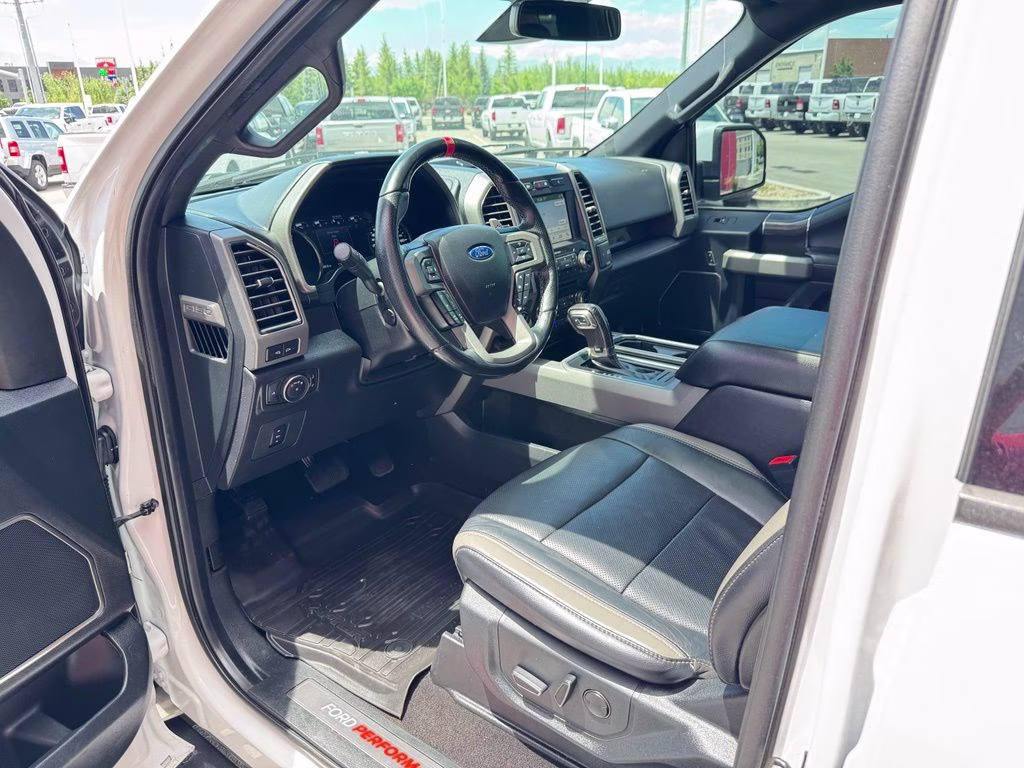 2018 Oxford White Ford F-150 Raptor 4X4 Truck