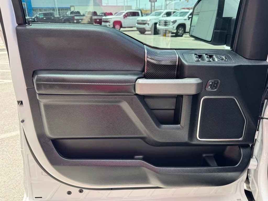 2018 Oxford White Ford F-150 Raptor 4X4 Truck