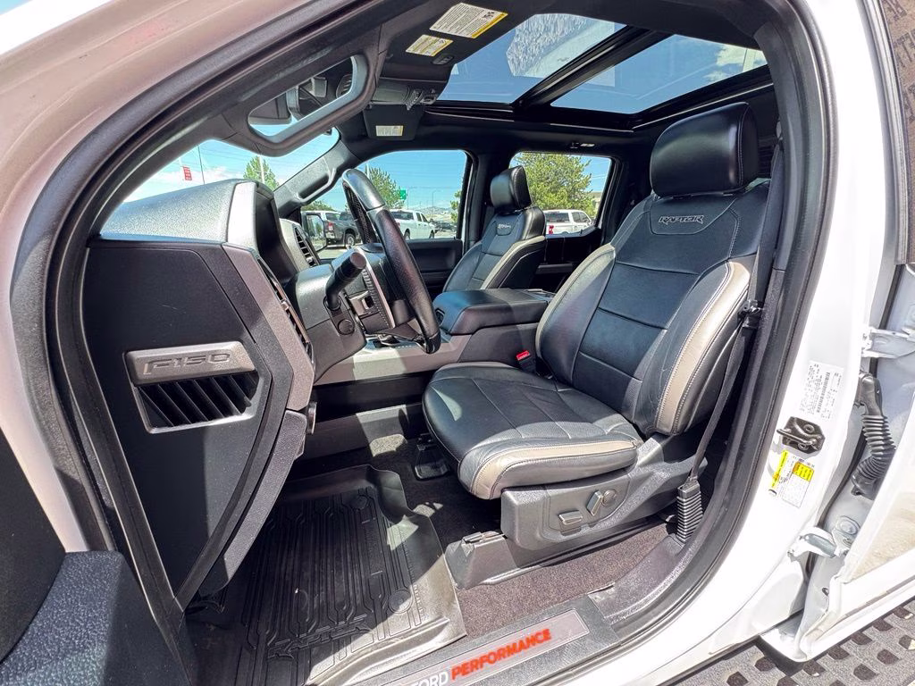 2018 Oxford White Ford F-150 Raptor 4X4 Truck