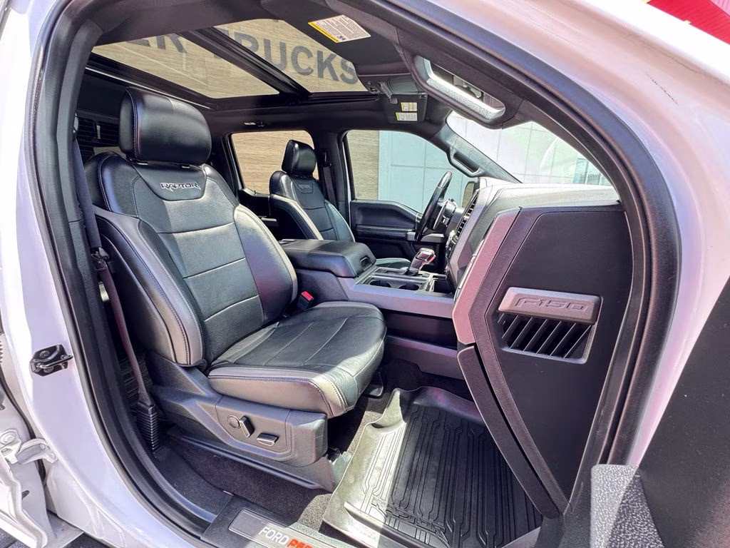 2018 Oxford White Ford F-150 Raptor 4X4 Truck