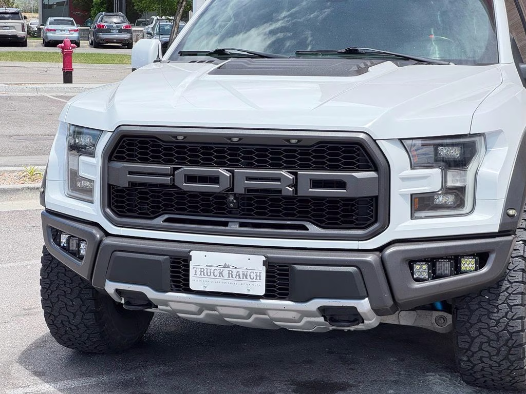 2018 Oxford White Ford F-150 Raptor 4X4 Truck