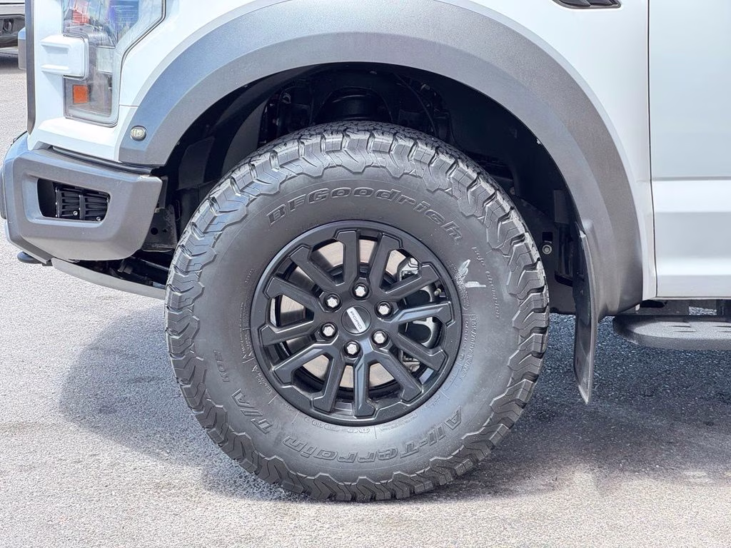2018 Oxford White Ford F-150 Raptor 4X4 Truck