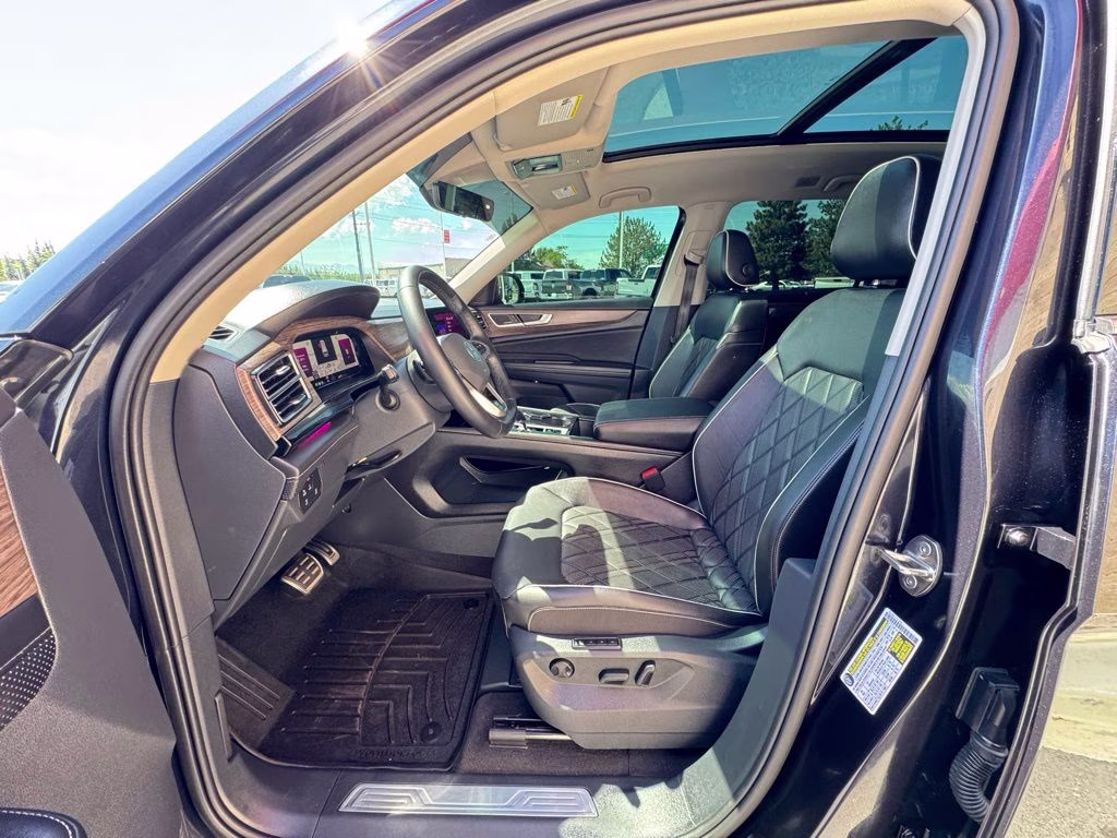 2024 Deep Black Volkswagen Atlas 2.0T SEL Premium R-Line AWD SUV