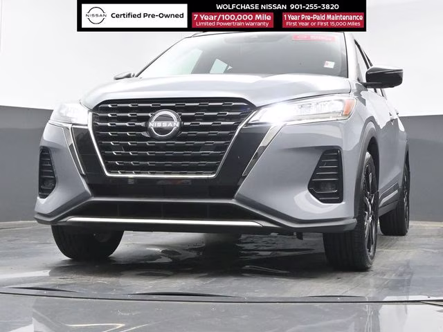 2022 Boulder Gray Pearl Nissan Kicks SR FWD SUV