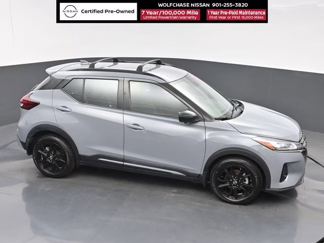 2022 Boulder Gray Pearl Nissan Kicks SR FWD SUV
