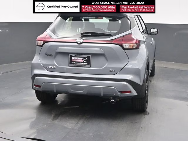 2022 Boulder Gray Pearl Nissan Kicks SR FWD SUV