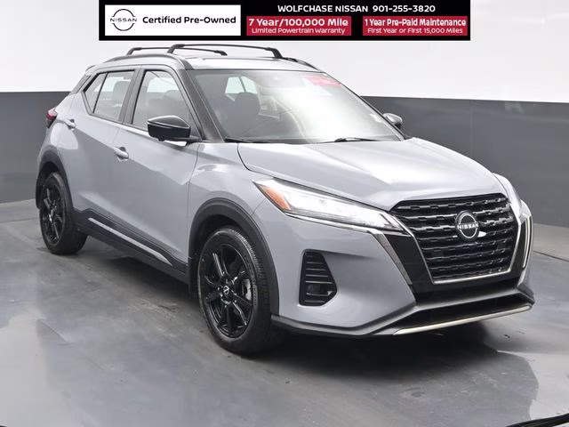 2022 Boulder Gray Pearl Nissan Kicks SR FWD SUV