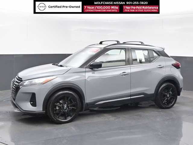 2022 Boulder Gray Pearl Nissan Kicks SR FWD SUV