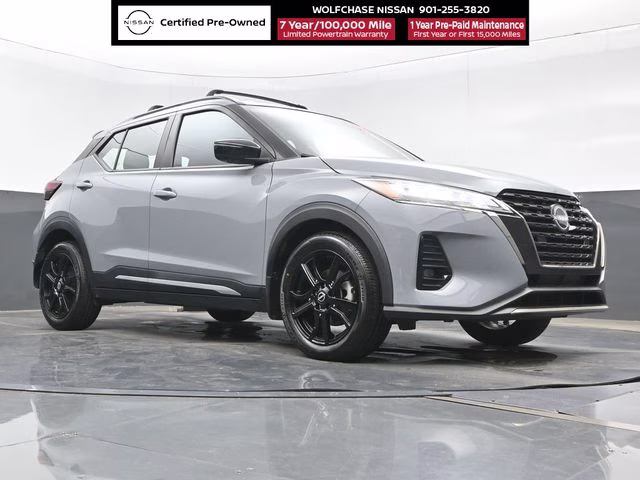 2022 Boulder Gray Pearl Nissan Kicks SR FWD SUV
