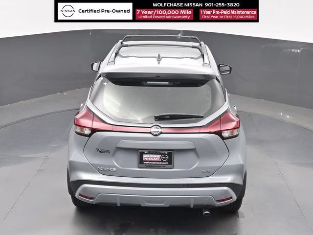 2022 Boulder Gray Pearl Nissan Kicks SR FWD SUV