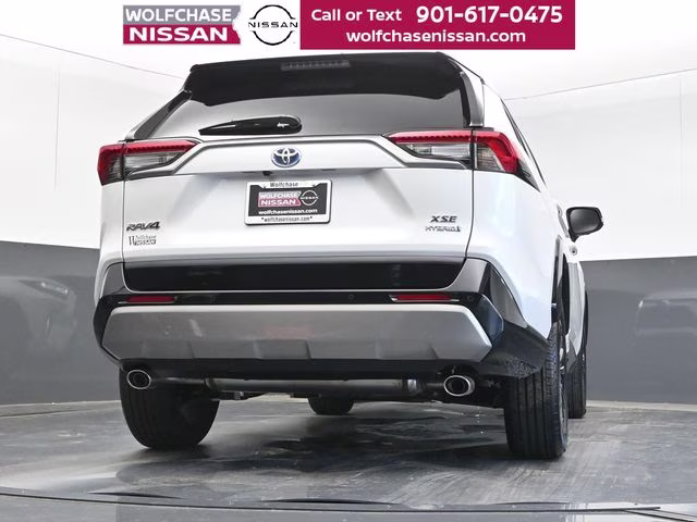 2023 Wind Chill Pearl/Midnight Black Metallic Toyota RAV4 Hybrid XSE AWD SUV