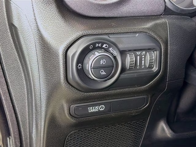2021 Crystal Metallic Jeep Gladiator Mojave 4X4 Truck